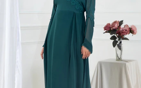 Larosaa: Where Fashion Meets Purpose