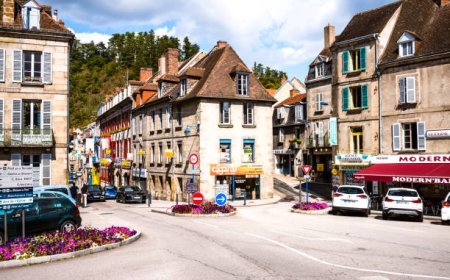 البلدات الفرنسية الصغيرة الساحرة التي يجب أن تكتشفها