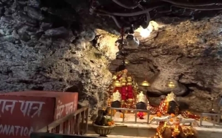 Explore the Beauty of Mountains with a Jammu and Kashmir Itinerary