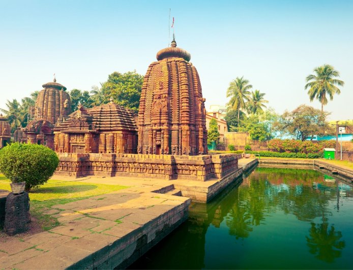 Explore Odisha’s Culture with the Best Bhubaneswar Tour Package